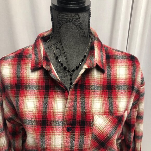 Forever 21 Flannel Shirt Mens Size Medium Red Black White Plaid Button Up Casual - Picture 5 of 8